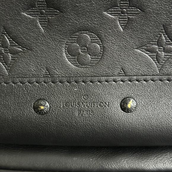 LOUIS VUITTON Racer Slingbag Backpack Monogram Shadow Leather Black - Picture 4 of 15